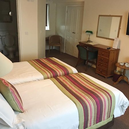 The Tally Ho Hotel - B&B Bicester Buitenkant foto
