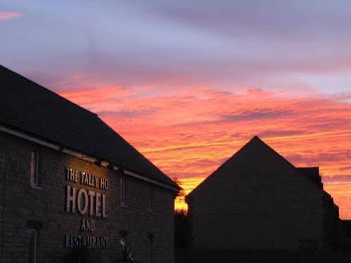The Tally Ho Hotel - B&B Bicester Buitenkant foto