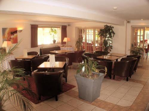 The Tally Ho Hotel - B&B Bicester Buitenkant foto