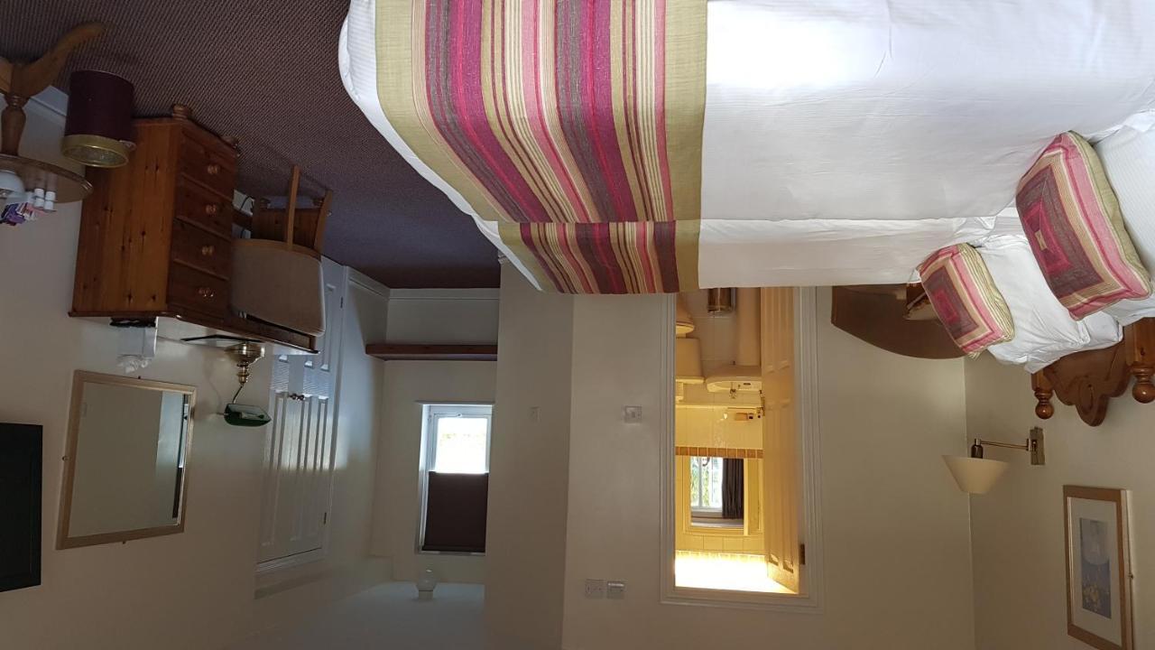 The Tally Ho Hotel - B&B Bicester Buitenkant foto